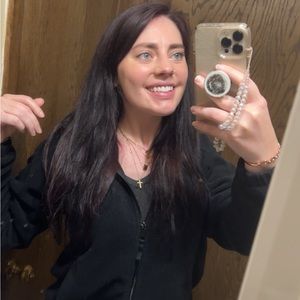 Meet your Posher, Elayna